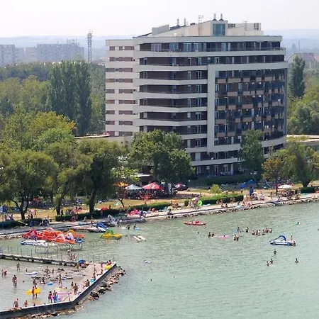 Apartament Aranypart Club 218 I/4 *